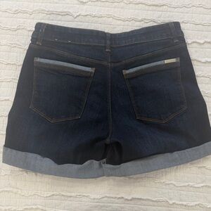 Retired White House Black Market Medium Wash Cuffed 5" Denim Jean Shorts Sz 8